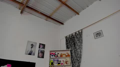 M E G A N online show from November 19, 6:39 pm