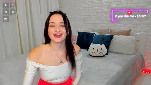 Megan Cuddly online show from November 11, 9:06 pm