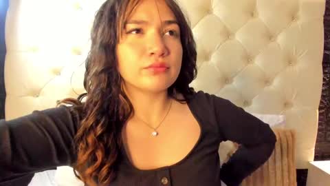 Snapshot of megan_devon chatting on March 3, 11:55 am online show from March 3, 11:55 am