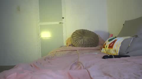 Snapshot of megan_dolly777 chatting on October 18, 4:16 am megan online show from October 18, 4:16 am