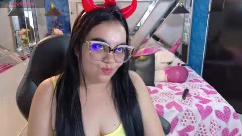 glenda online show from July 22, 9:06 pm