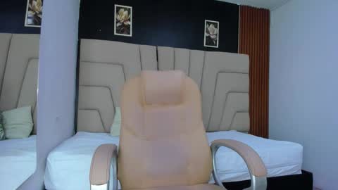 Megan online show from January 15, 2:53 am