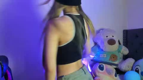 megan_sj online show from March 17, 1:21 am