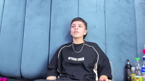 megan_thompsonn_ online show from February 14, 2:58 am