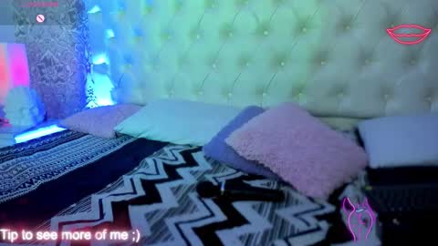 Snapshot of megan_tower chatting on October 10, 1:00 am megan_tower online show from October 10, 1:00 am