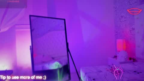 Snapshot of megan_tower chatting on September 25, 10:28 pm megan_tower online show from September 25, 10:28 pm