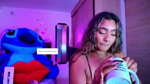 Snapshot of meganadriels96 chatting on October 3, 5:21 pm M E G A N online show from October 3, 5:21 pm