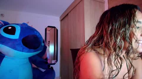 Snapshot of meganadriels96 chatting on October 17, 7:07 pm M E G A N online show from October 17, 7:07 pm