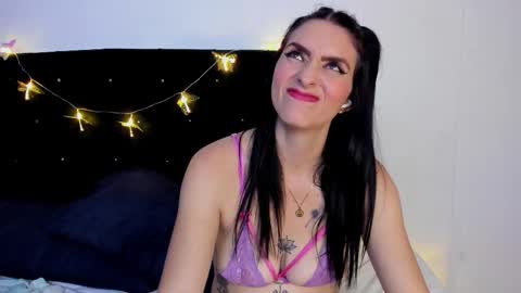 Megan Hofman online show from January 16, 2:42 am