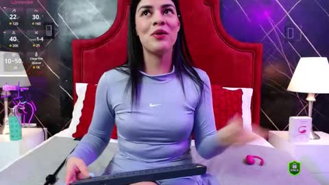 Snapshot of meganmistress_ chatting on March 5, 6:23 pm MeganM online show from March 5, 6:23 pm
