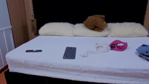 Megan online show from August 1, 2:07 pm