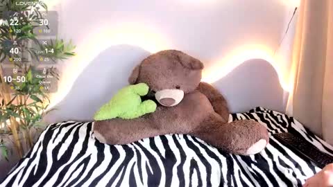 meganpeach_ online show from January 14, 1:19 pm