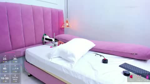 Snapshot of megansaenz_1 chatting on October 14, 7:50 pm Megan online show from October 14, 7:50 pm