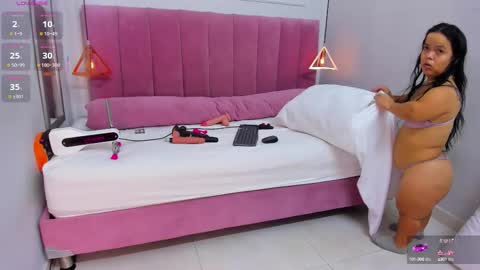 Snapshot of megansaenz_1 chatting on September 10, 8:21 pm Megan online show from September 10, 8:21 pm
