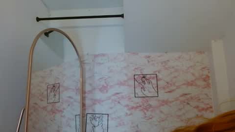 Snapshot of megansweet2 chatting on October 27, 12:05 pm megansweet2 online show from October 27, 12:05 pm