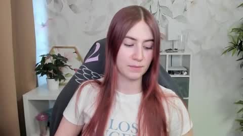 Snapshot of meganx_candy chatting on February 3, 1:30 pm Megan online show from February 3, 1:30 pm