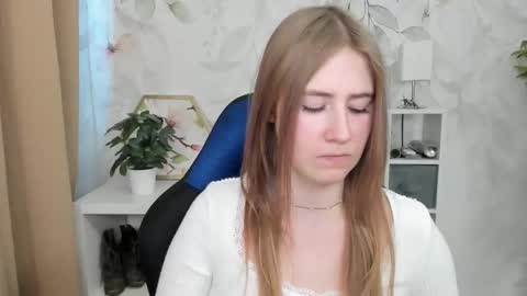 Snapshot of meganx_candy chatting on September 26, 5:48 am Megan online show from September 26, 5:48 am