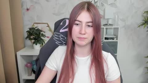 Snapshot of meganx_candy chatting on February 12, 5:26 pm Megan online show from February 12, 5:26 pm