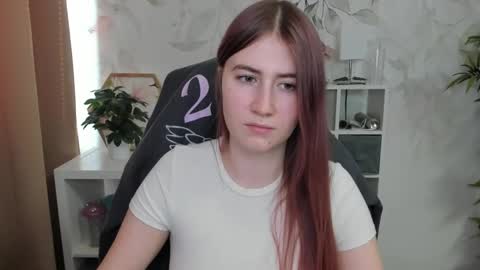 Snapshot of meganx_candy chatting on February 12, 1:48 pm Megan online show from February 12, 1:48 pm