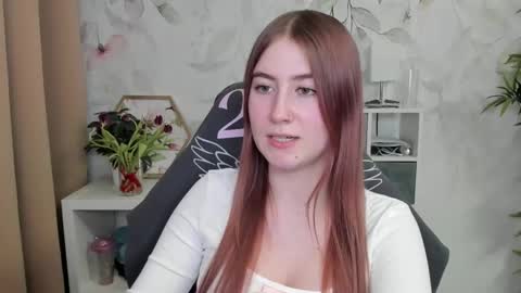 Snapshot of meganx_candy chatting on February 25, 5:30 pm Megan online show from February 25, 5:30 pm