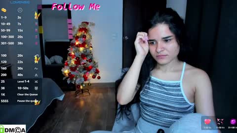 Snapshot of meganxue18 chatting on December 3, 5:48 am Megan Xue online show from December 3, 5:48 am