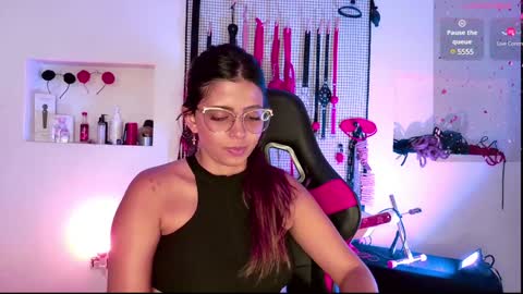 Snapshot of meggan_greey chatting on January 23, 7:29 pm Your best slave online show from January 23, 7:29 pm