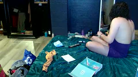 meghan online show from December 14, 1:01 am