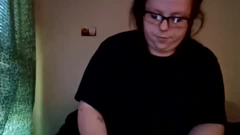 Megs online show from June 24, 7:54 pm