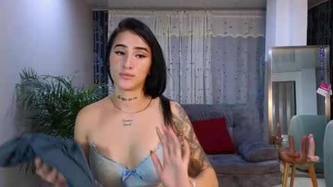 Snapshot of mei_naughtycat chatting on March 4, 1:12 am Mei online show from March 4, 1:12 am