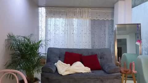 Snapshot of mei_naughtycat chatting on March 3, 10:10 pm Mei online show from March 3, 10:10 pm