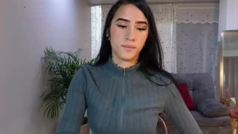 Snapshot of mei_naughtycat chatting on March 3, 7:07 pm Mei online show from March 3, 7:07 pm