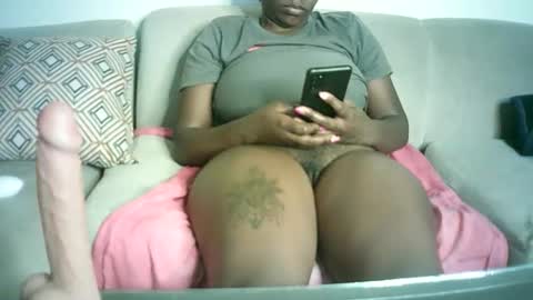 Snapshot of mel_candi94 chatting on September 17, 6:33 pm pretty online show from September 17, 6:33 pm