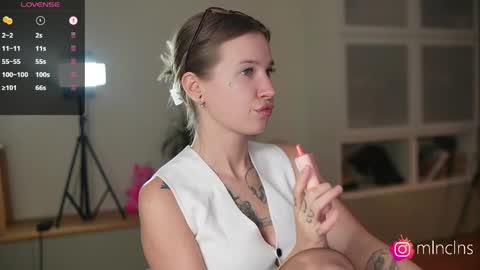 MELANIE  PVT ONLY 60TK PER MIN online show from April 10, 7:40 pm