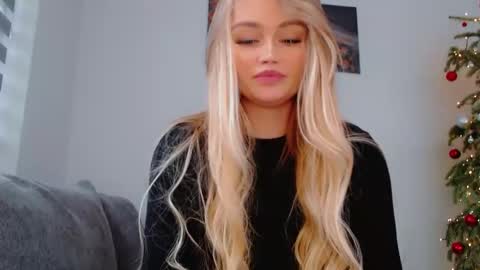 Melania online show from January 13, 12:57 pm