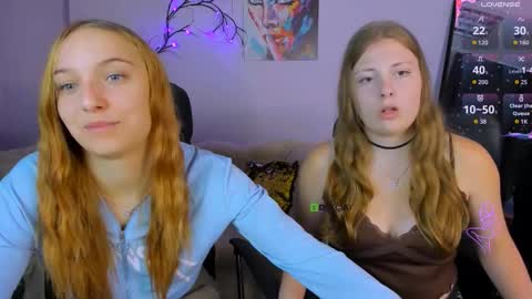 Snapshot of melani_bumm chatting on October 4, 6:22 am melani_bumm online show from October 4, 6:22 am