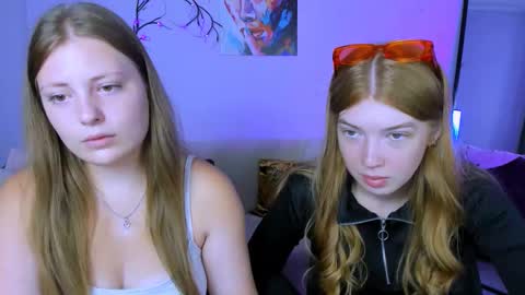 Snapshot of melani_bumm chatting on September 13, 5:43 am melani_bumm online show from September 13, 5:43 am