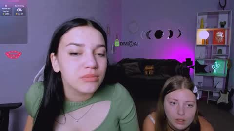 Snapshot of melani_bumm chatting on October 3, 6:21 am melani_bumm online show from October 3, 6:21 am