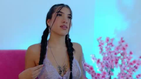 Melanie online show from November 8, 4:37 am