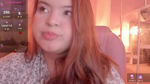 Snapshot of melanie_hh chatting on October 7, 6:09 am Melanie online show from October 7, 6:09 am