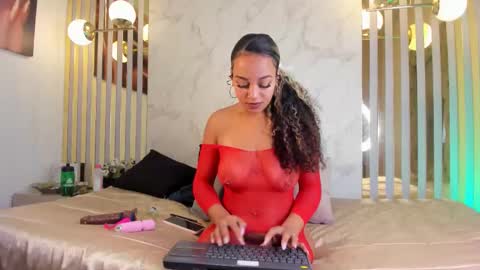 Snapshot of melaniegh_ chatting on September 23, 11:26 am Melanie  online show from September 23, 11:26 am
