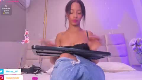 melany online show from August 9, 5:24 am