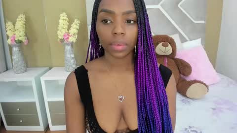 Snapshot of melany_ebonyy chatting on February 21, 2:38 pm Melanie online show from February 21, 2:38 pm