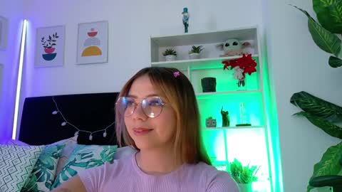 Snapshot of melany_na chatting on January 22, 1:20 am Melany online show from January 22, 1:20 am