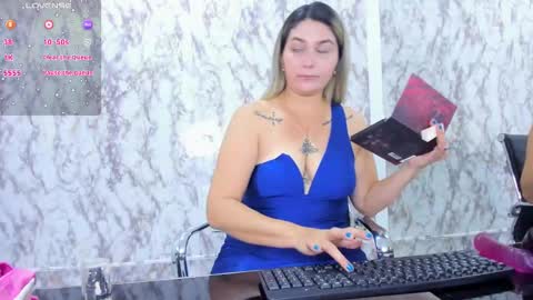Snapshot of melanyvega_ chatting on February 22, 11:57 am Melany online show from February 22, 11:57 am