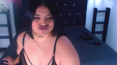 Snapshot of meli_blad chatting on March 7, 12:04 am meli_blad online show from March 7, 12:04 am