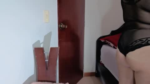 Snapshot of melihotxxx chatting on October 2, 3:11 pm melihotxxx online show from October 2, 3:11 pm