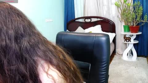 Snapshot of melinasmit chatting on February 3, 8:46 am Melina online show from February 3, 8:46 am