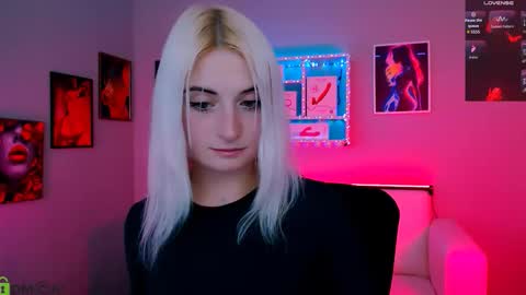 Melisa online show from February 3, 8:57 pm