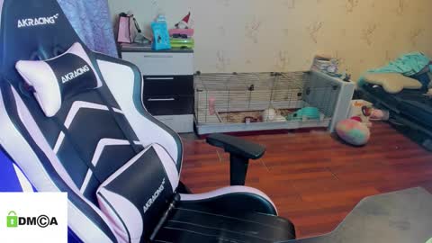 melisanilson online show from February 8, 4:49 am