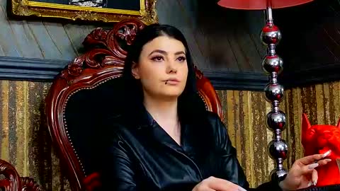 Snapshot of melissa_glow chatting on February 11, 11:53 am Melissa online show from February 11, 11:53 am